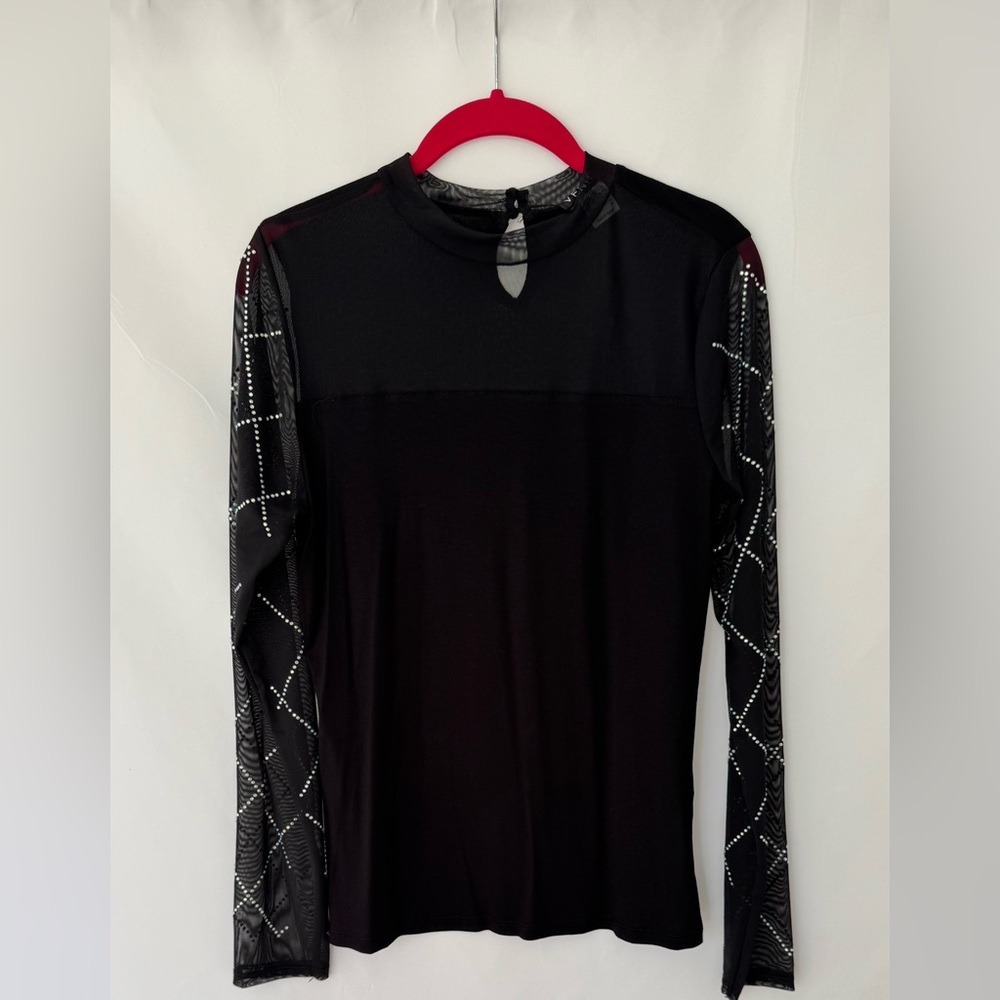 VENUS Elegant Black mesh top